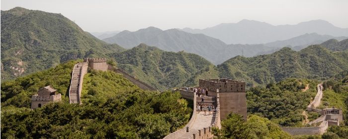 战国时期使用铲形币的是哪个国家